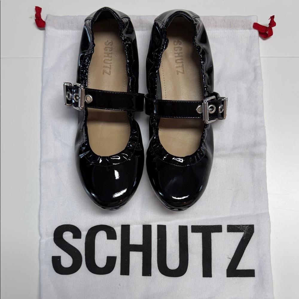 Brand New: SCHUTZ Glossy Black Kids Dress Shoes